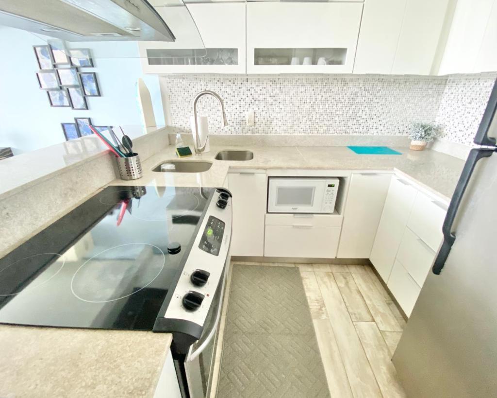 Kasa Brisa Marina Ocean View Balcony Beachfront San Juan Esterno foto